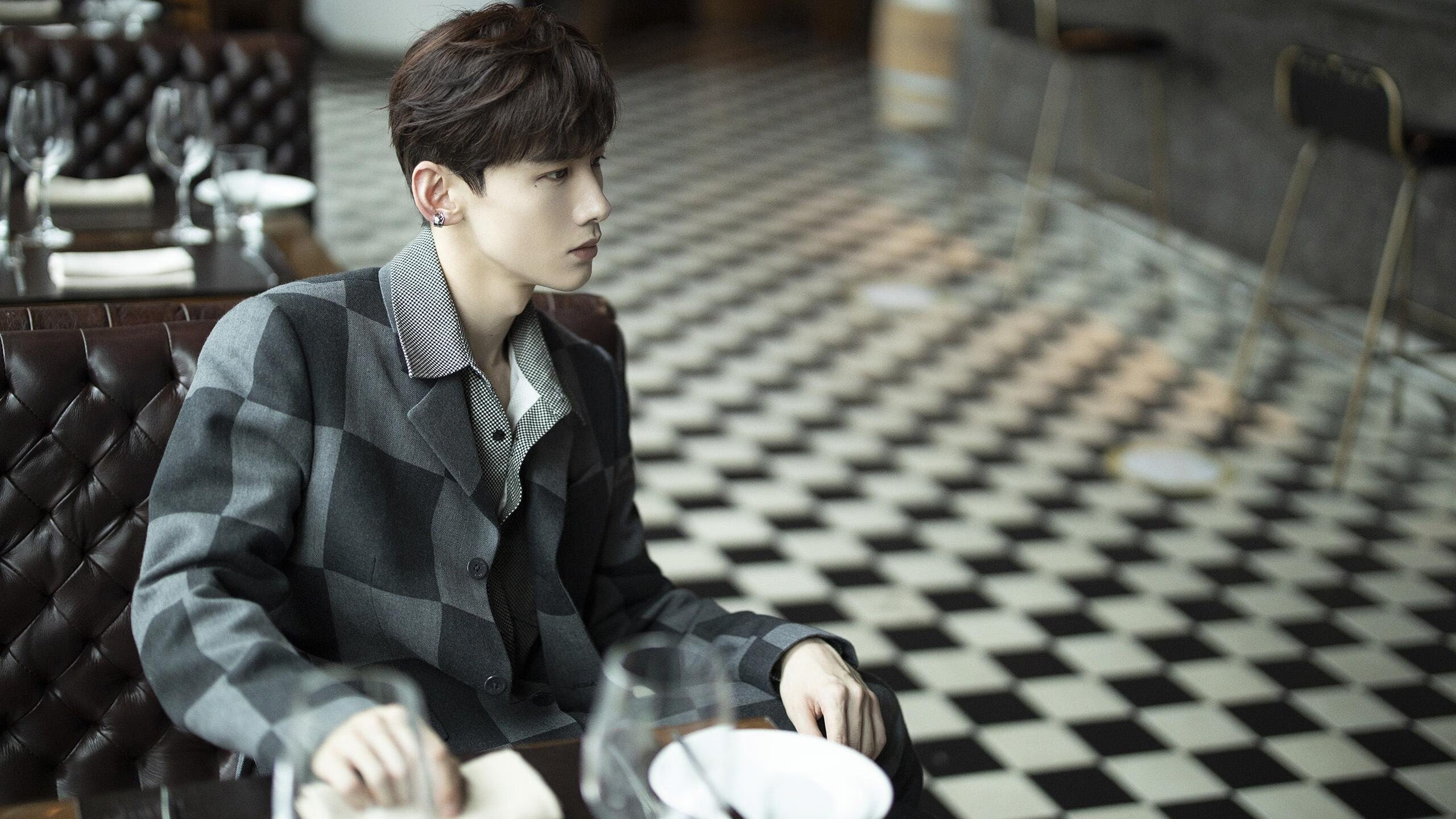 足球世界俱乐部杯直播-斯托克城身体对抗突出,陶工力拼季后赛,斯托克城老板是谁